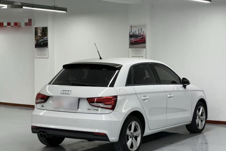 奥迪A1 2016款 30 TFSI Sportback Design风尚版车身外观6005