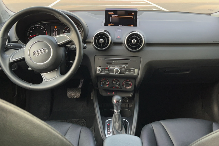 奥迪A1 2016款 30 TFSI Sportback Design风尚版局部细节16