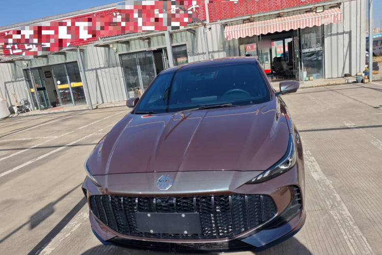 名爵 MG5 2025款 180DVVT 全球豪华版车身外观2