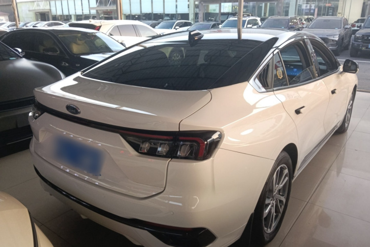 福特 蒙迪欧 2022款 改款 EcoBoost 245 豪华型车身外观7