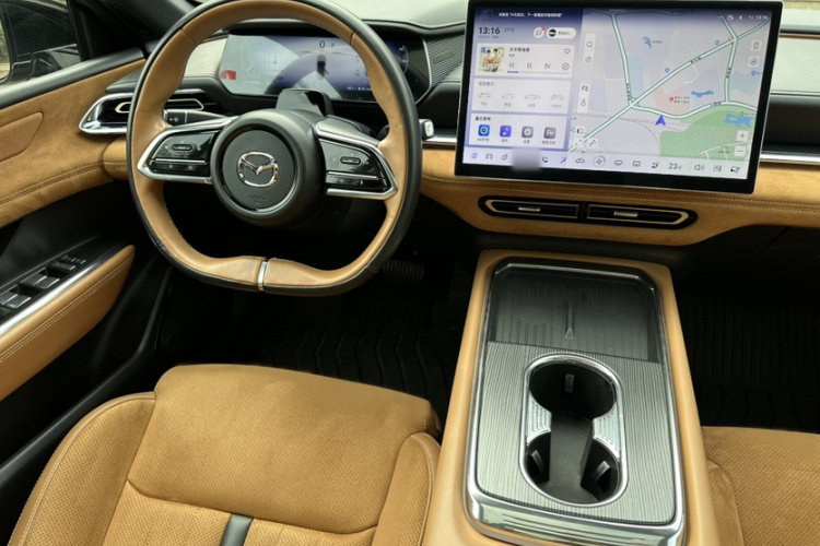 马自达EZ-6 2024款 增程200智尊版中控内饰7012