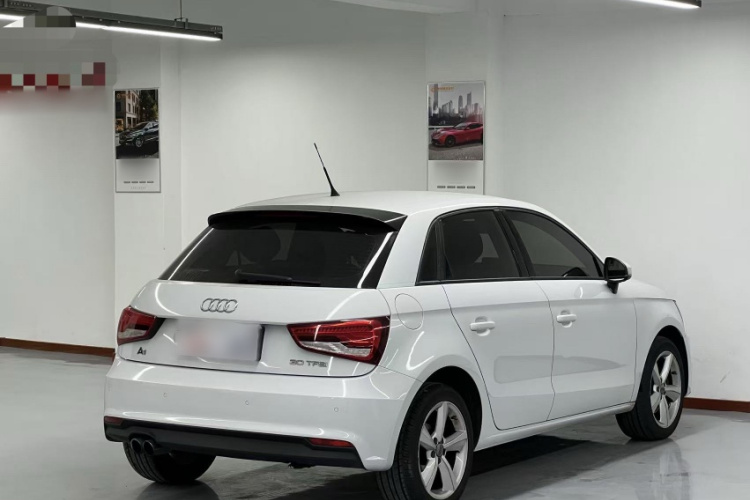 奥迪A1 2016款 30 TFSI Sportback Design风尚版车身外观6006