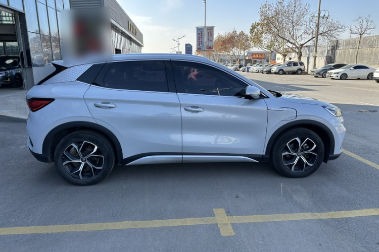 比亚迪 元PLUS 2022款 430KM 尊贵型车身外观6007