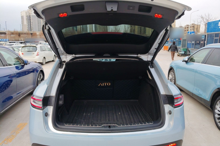 鸿蒙智行 问界M5 2022款 增程四驱旗舰版局部细节23