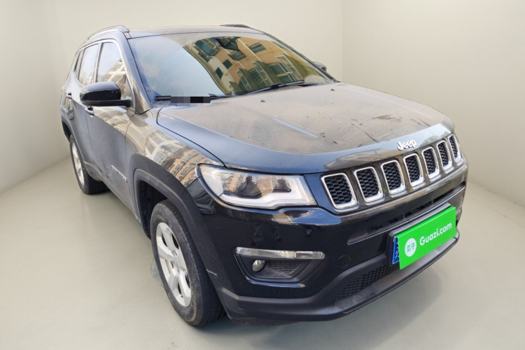 Jeep 指南者 2019款 220T 自动家享四驱版车身外观3