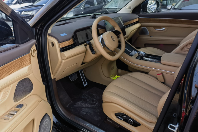 鸿蒙智行 问界M7 2024款 1.5T 智驾后驱Pro版 5座中控内饰7002