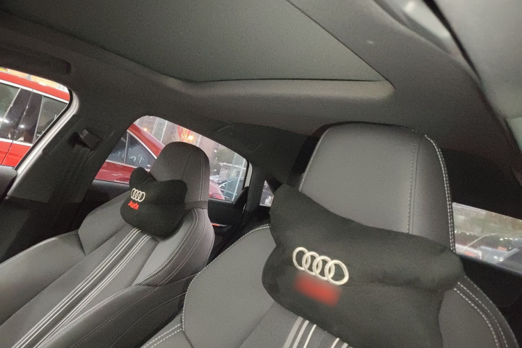 奥迪A3 2024款 A3L Limousine 35 TFSI 时尚运动型中控内饰22