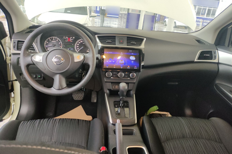 日产 轩逸 2022款 经典 1.6XE CVT舒适版中控内饰12