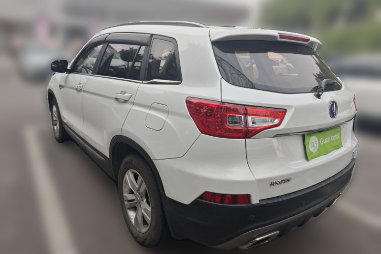 长安CS75 2016款 1.8T 自动尊贵型 国V车身外观5