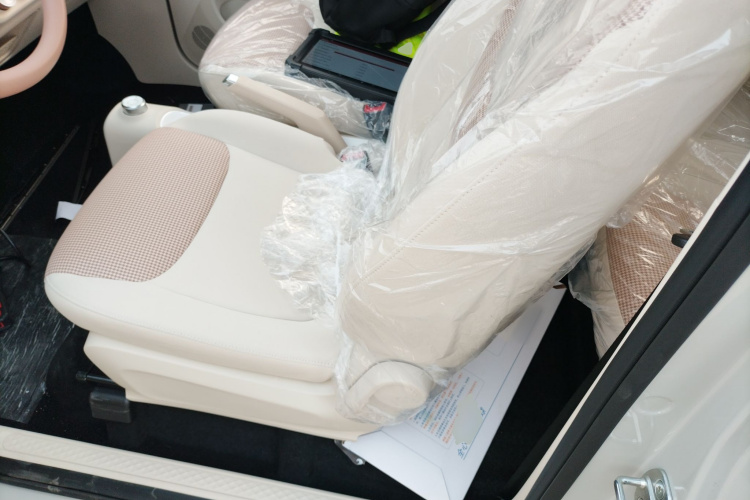 五菱汽车 宏光MINIEV 2024款 第三代 215km 青春版中控内饰19