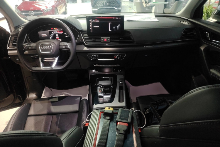 奥迪Q5L 2024款 40 TFSI 时尚动感型中控内饰7002