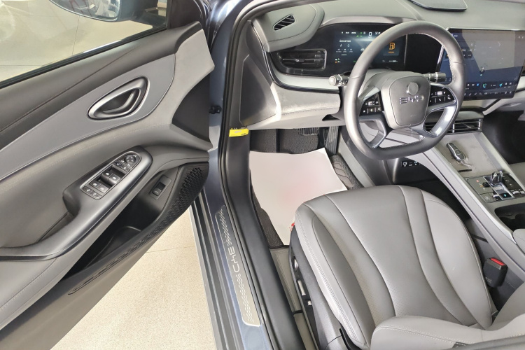 比亚迪 海豹07 DM-i 2025款 DM-i 1.5L 125km 豪华型中控内饰7003