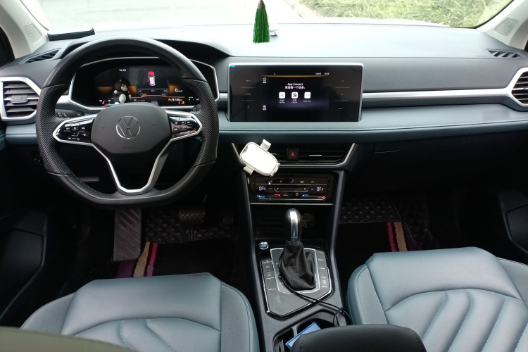 大众 途岳 2023款 300TSI 两驱皎月版中控内饰12