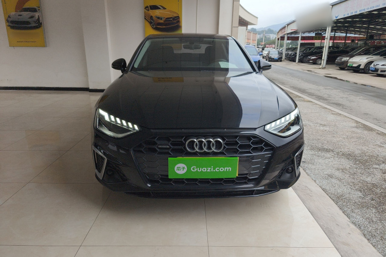 奥迪A4L 2020款 40 TFSI 时尚动感型车身外观2