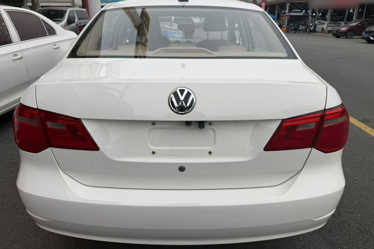 大众 捷达 2015款 质惠版 1.6L 手动时尚型车身外观6002