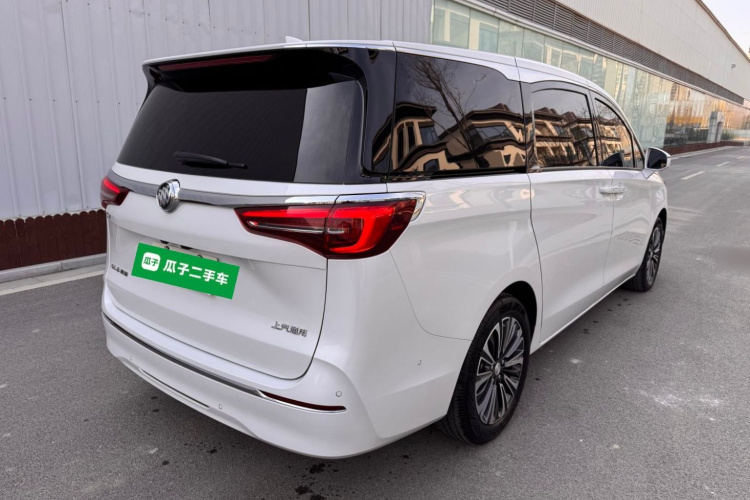 别克GL8 2022款 ES陆尊 653T 豪华型车身外观7