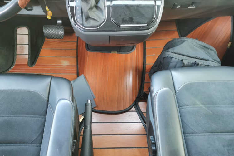 大众 迈特威 2018款 2.0TSI 两驱豪华版 7座局部细节18