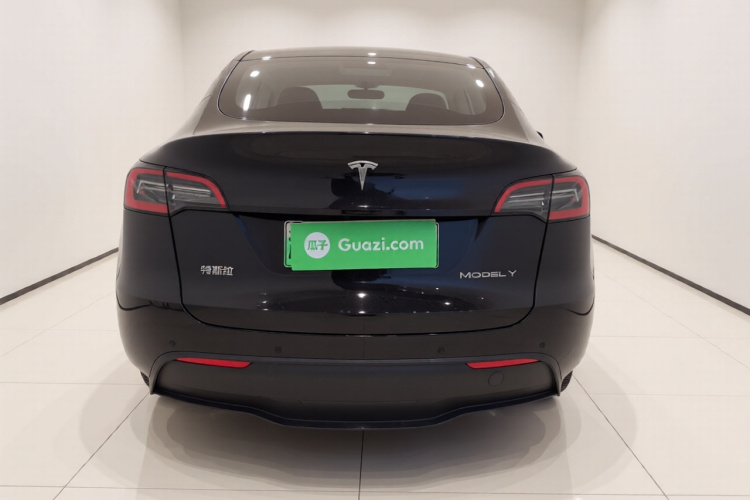 特斯拉 Model Y 2022款 改款 后轮驱动版车身外观6