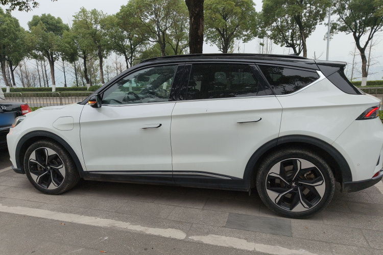 ARCFOX极狐 极狐 阿尔法T(ARCFOX αT) 2022款 653S 160kW车身外观4