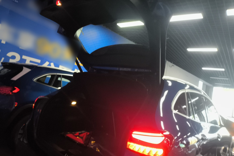 奔驰GLA 2024款 GLA 200机舱底盘23