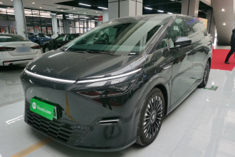 小鹏X9 2025款 740超长续航 Max