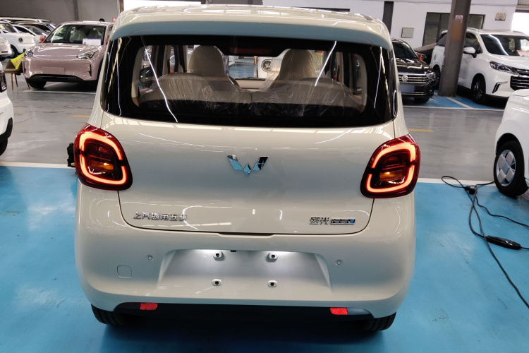 五菱汽车 宏光MINIEV 2025款 四门版 进阶款车身外观6