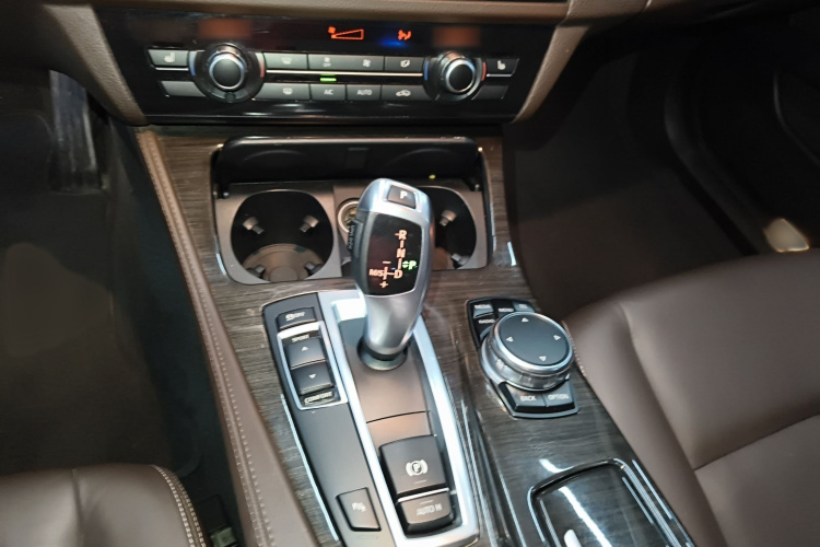 宝马5系 2017款 525Li 豪华设计套装局部细节18