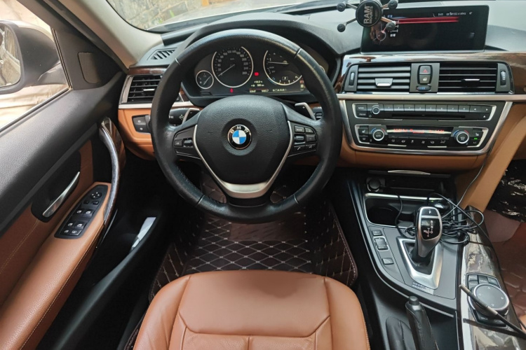 宝马3系 2015款 320Li 豪华设计套装局部细节13