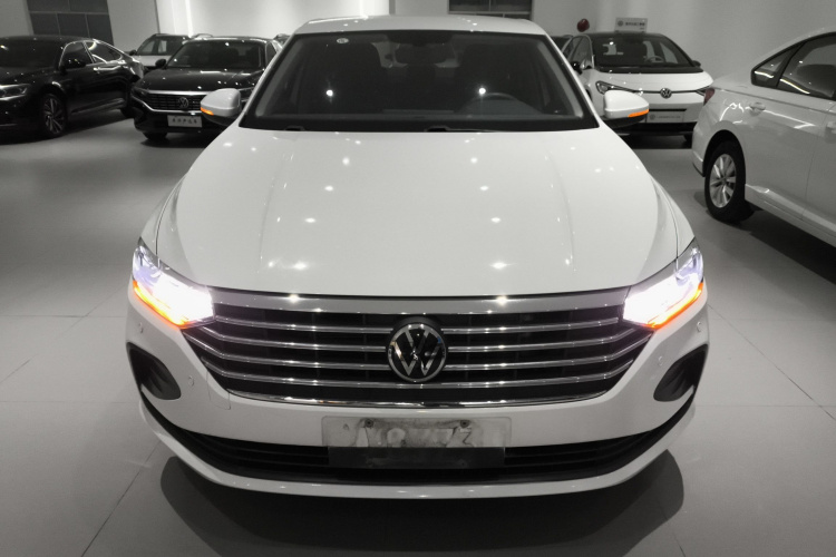 大众 朗逸 2023款 改款 1.5L 自动得逸版车身外观2