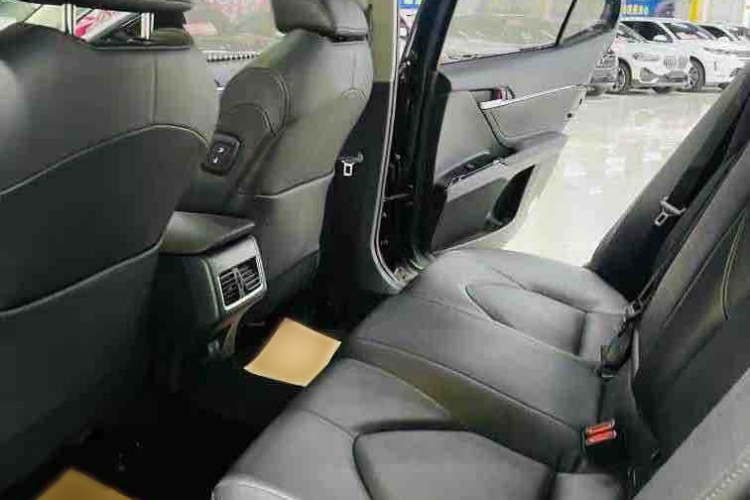 丰田 凯美瑞 2021款 2.0G 豪华版中控内饰7004