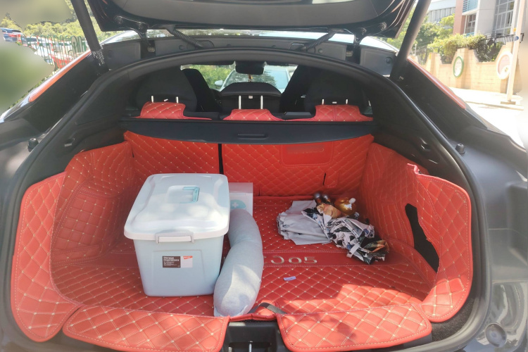 领克05 2020款 2.0TD 四驱时间限量版局部细节23