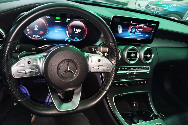 奔驰C级(进口) 2021款 C 260 轿跑车中控内饰7002