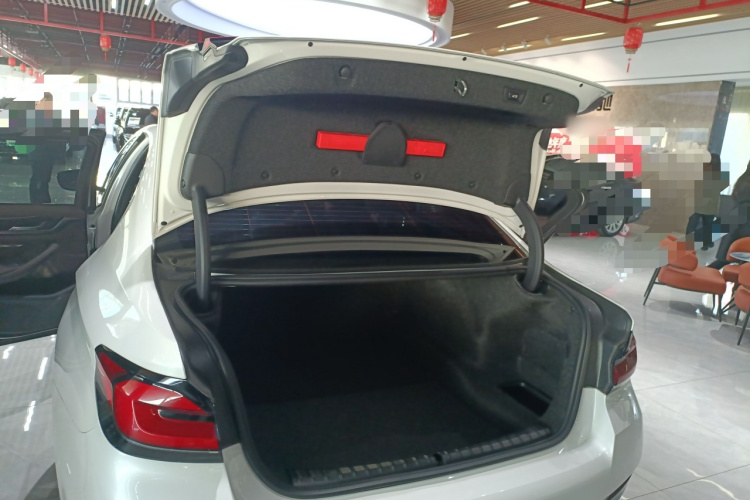 宝马5系 2022款 改款二 525Li M运动套装局部细节23