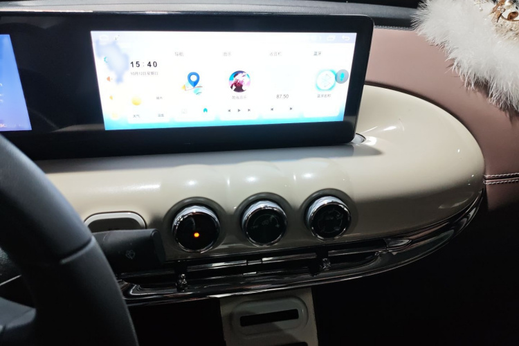 五菱汽车 五菱缤果 2023款 333km 悦享+款局部细节16