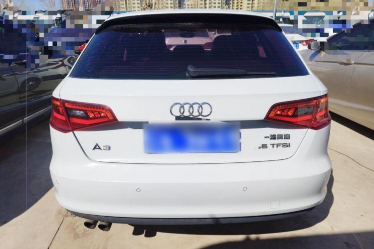 奥迪A3 2014款 Sportback 35 TFSI 自动时尚型车身外观6