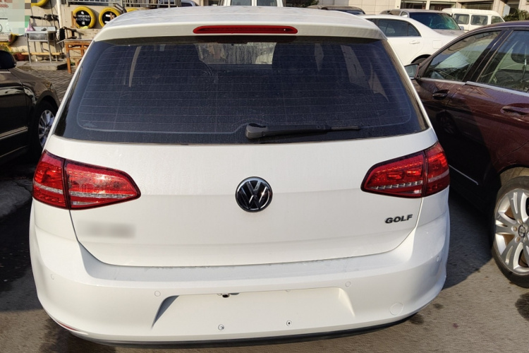 大众 高尔夫 2016款 1.6L 自动舒适型车身外观6