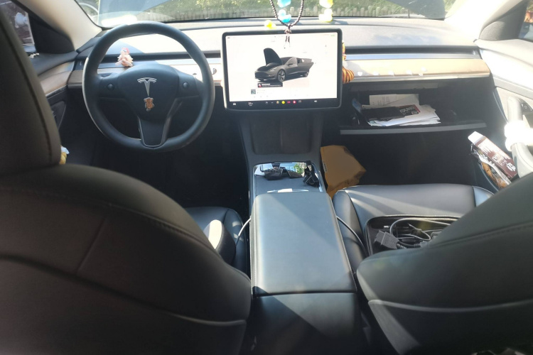 特斯拉 Model 3 2022款 后轮驱动版中控内饰7002