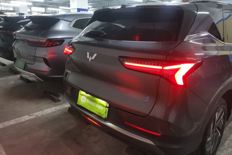 五菱汽车 五菱星光S 2024款 130km 旗舰型车身外观6