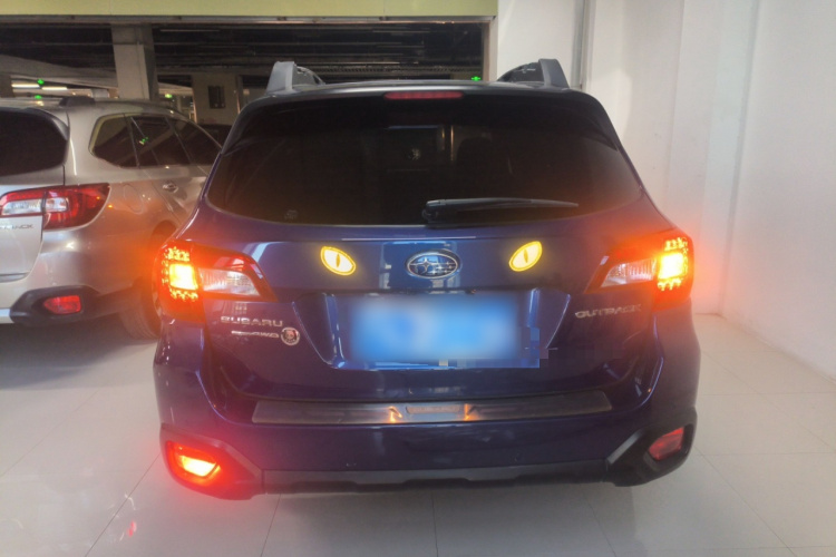 斯巴鲁 傲虎 2017款 2.5i 豪华导航版 EyeSight车身外观6