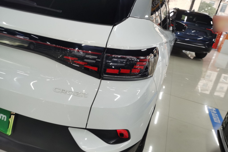 大众 ID.4 CROZZ 2024款 PURE+车身外观9