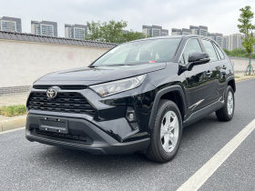 丰田 RAV4荣放 2024款 2.0L CVT两驱都市版