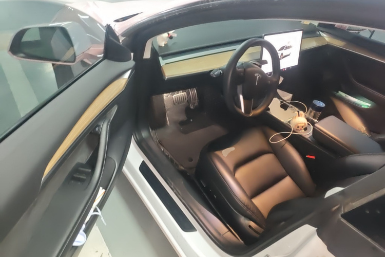 特斯拉 Model 3 2021款 改款二 Performance高性能全轮驱动版中控内饰20