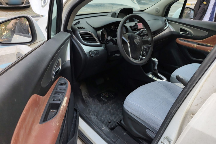 别克 昂科拉 2014款 1.4T 自动两驱都市精英型中控内饰7003