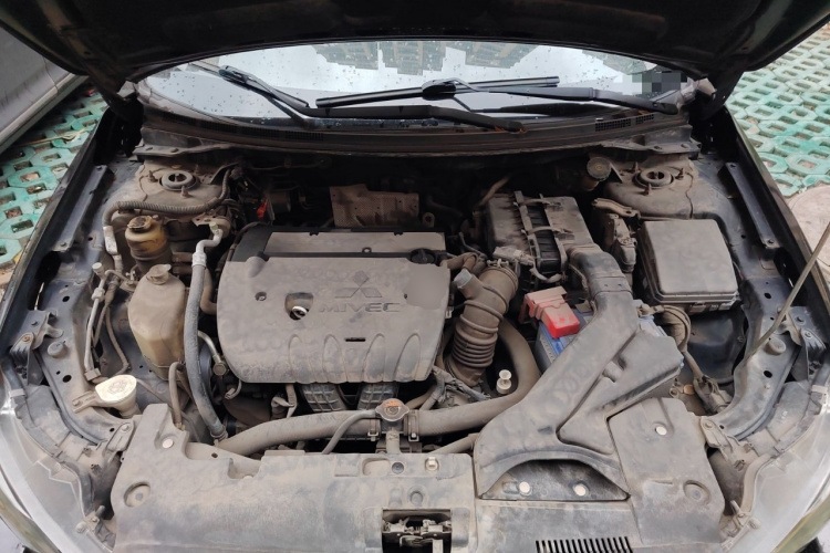 三菱 翼神 2012款 贺岁版 1.8L CVT舒适型局部细节24