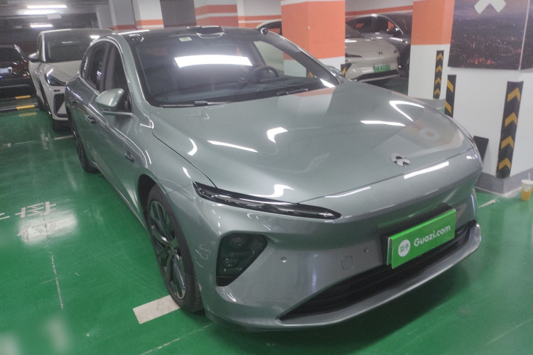 蔚来ET7 2022款 100kWh车身外观3