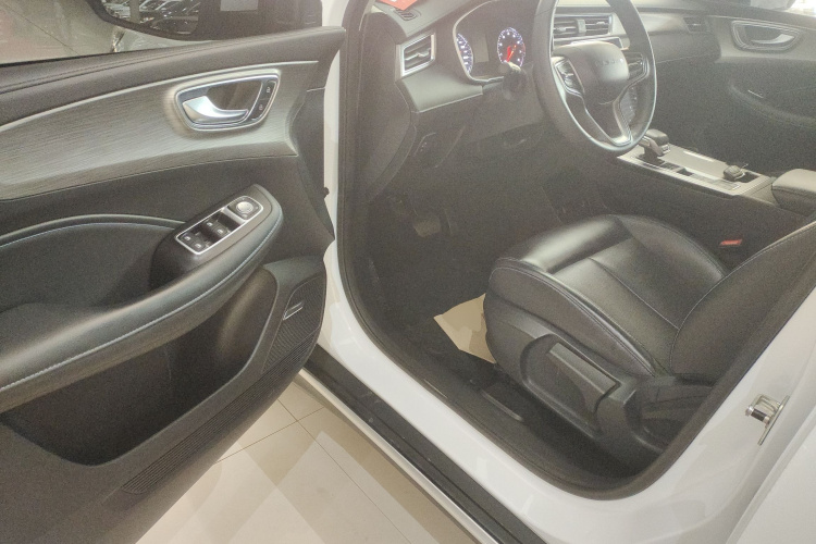 荣威RX5 2022款 330TGI 自动国潮版中控内饰20