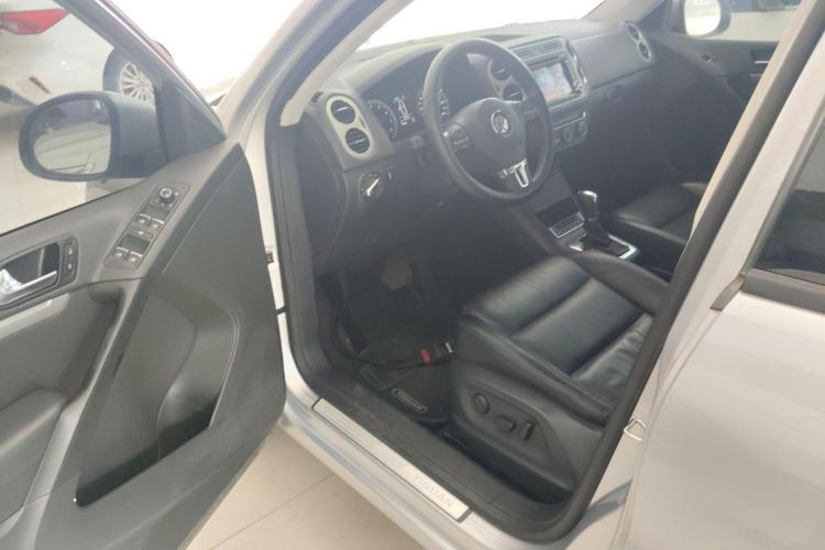 大众 途观 2013款 1.8TSI 自动两驱舒适版中控内饰20