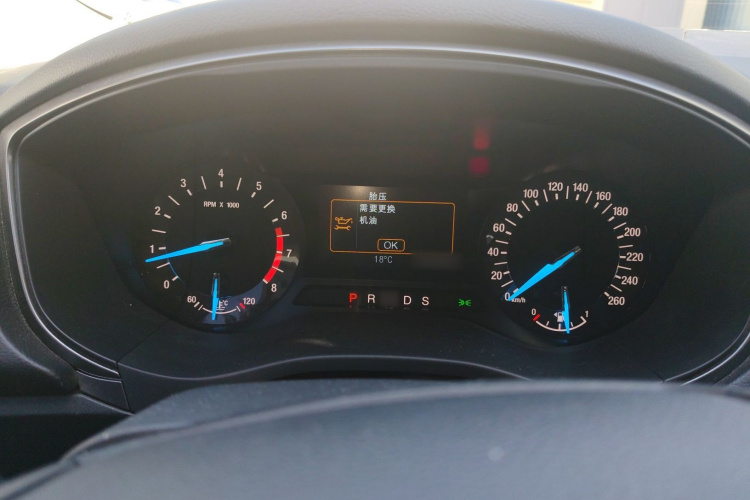 福特 蒙迪欧 2018款 EcoBoost 200 时尚型局部细节14