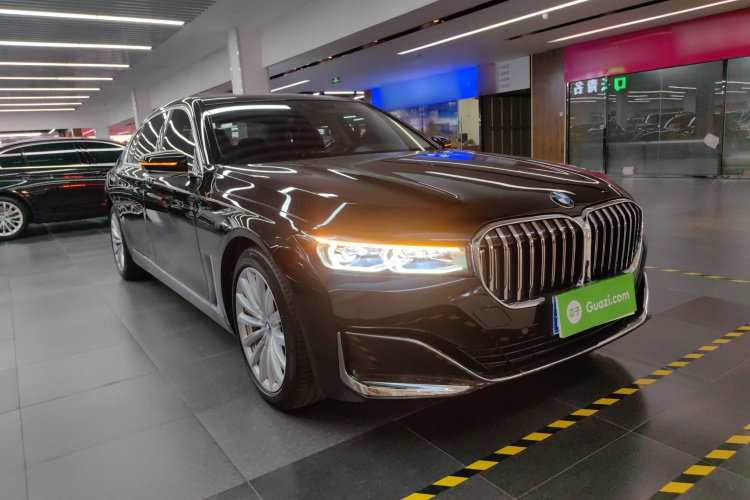 宝马7系 2019款 改款 730Li 豪华套装车身外观6002