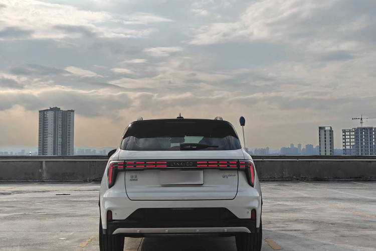 领克01 2023款 1.5TD EM-F PM车身外观6002